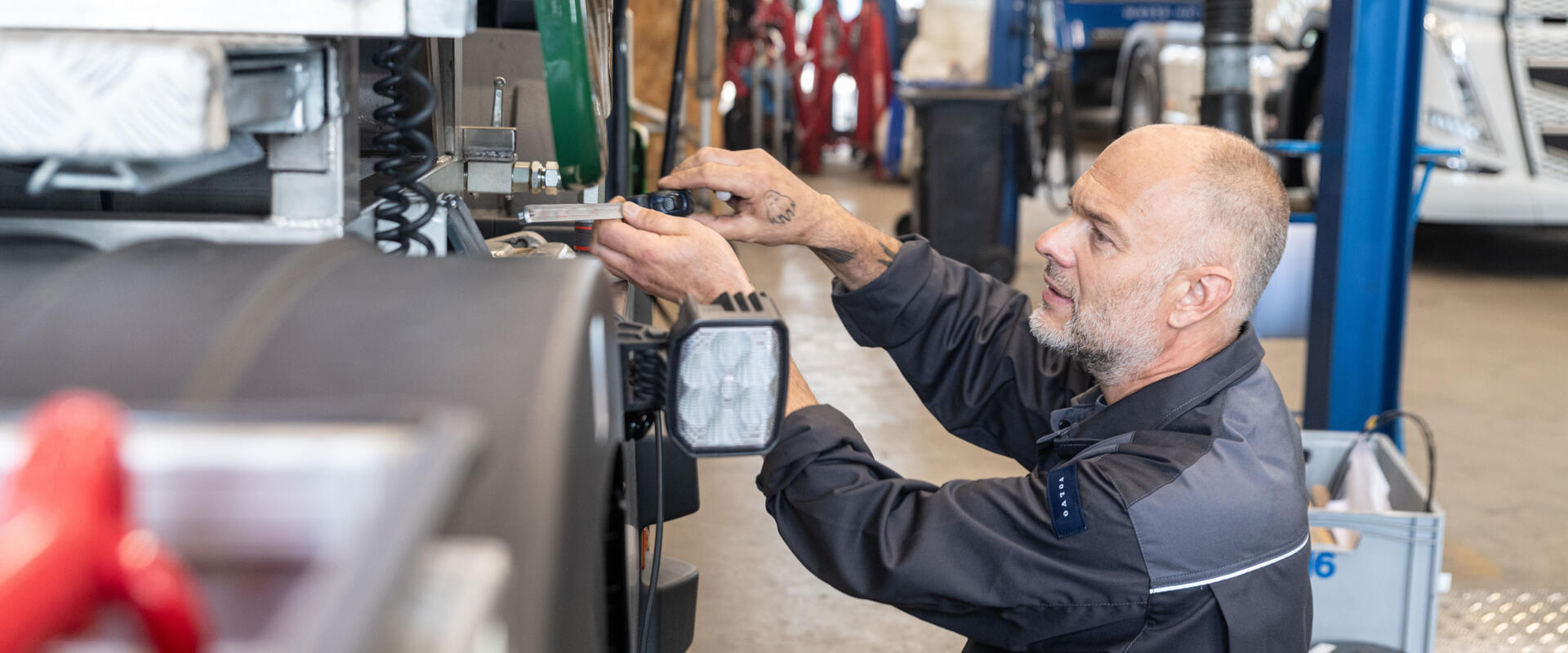 Monteur (2) Monteur (2)