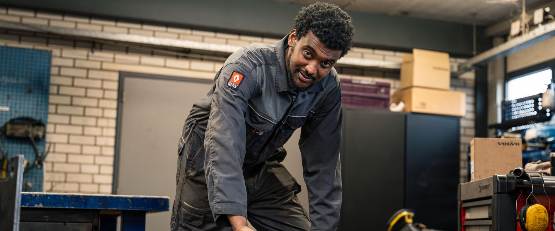 Aynom - Monteur Aynom - Monteur