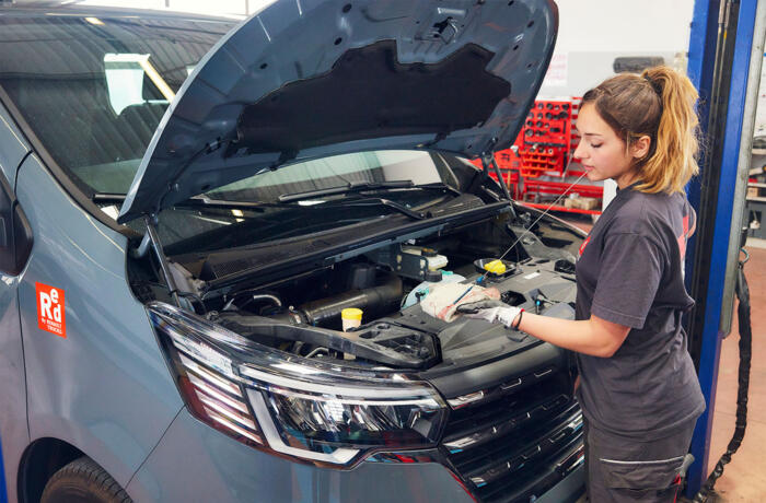 Werving monteur lichte bedrijfswagens Renault